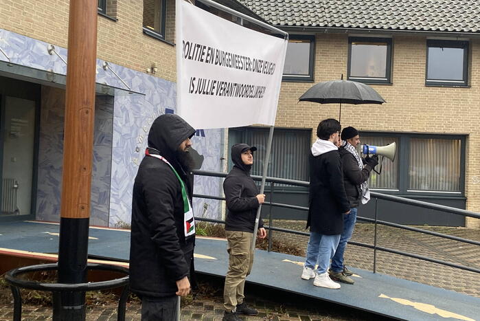 Veel politie-inzet bij demonstratie voor Marokaans gezin