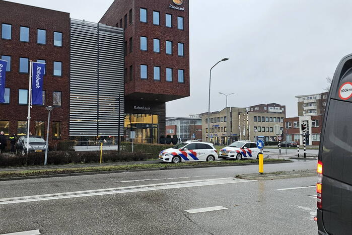 Politie ingezet nadat overval alarm afgaat bij bank