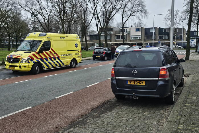 Automobilist ziet andere auto over het hoofd