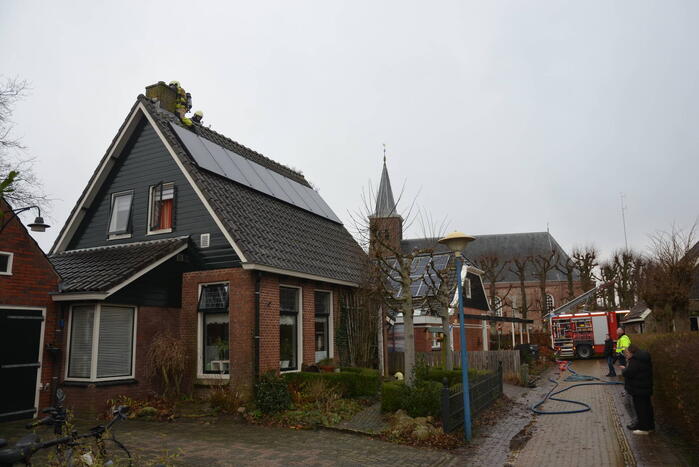 Brand in schoorsteen snel onder controle