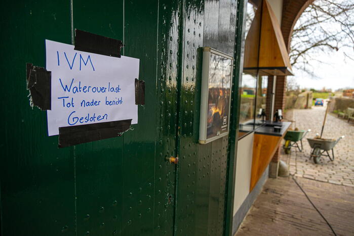 Flinke wateroverlast in Muiderslot