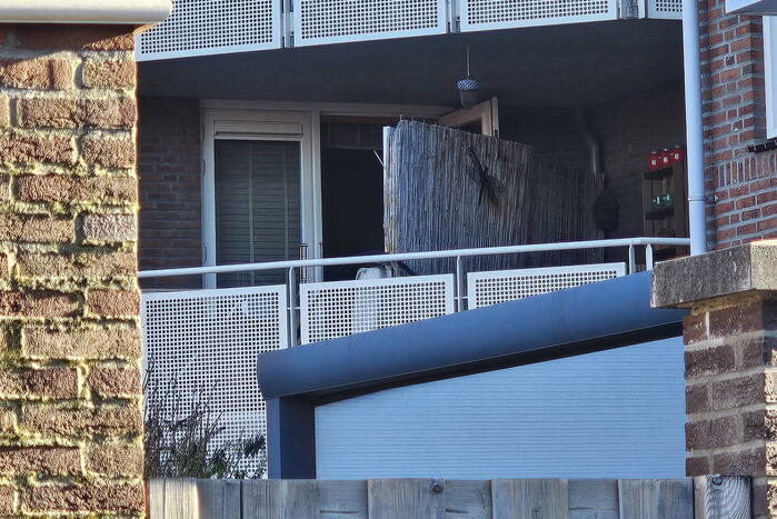 Keukenbrand in woning geblust door brandweer