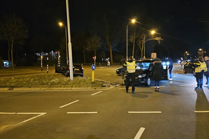 Flinke schade bij ongeval op kruising