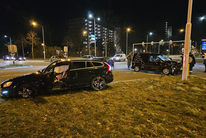 Flinke schade bij ongeval op kruising