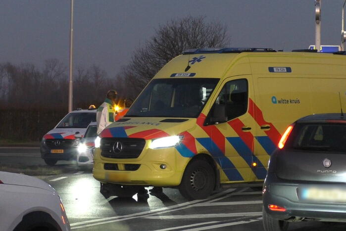 Wielrenner gewond bij botsing met automobilist
