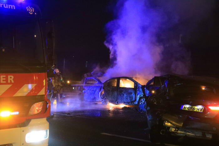 Brand na ernstig ongeval op snelweg