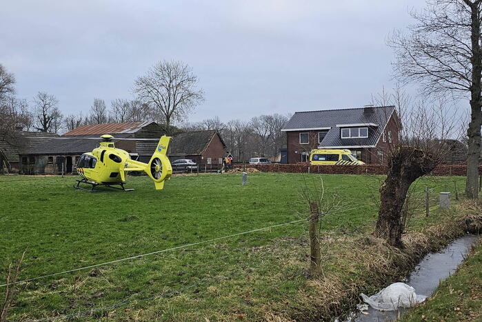 Traumahelikopter ingezet bij noodsituatie in woning