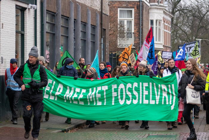 Demonstratie tegen nieuwe gascentrale