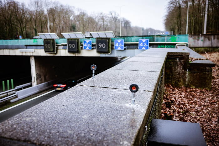 Geavanceerde meetapparatuur geplaatst op Vollenhovetunnel