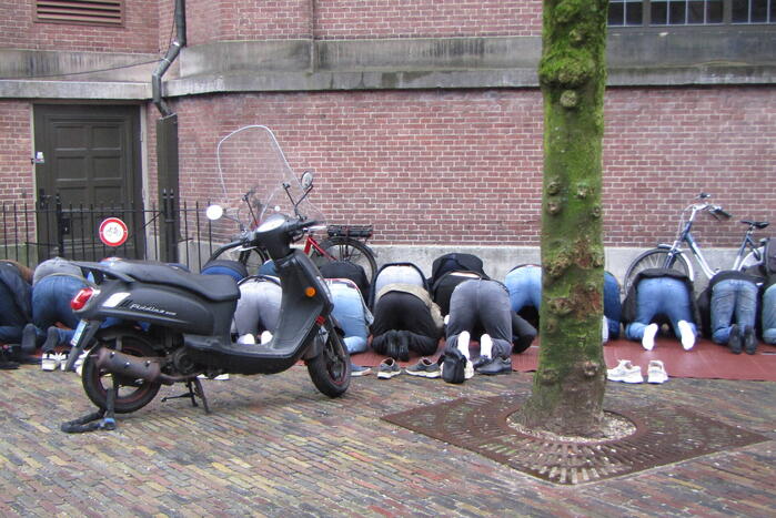 Tegendemonstratie na aankondiging verbranden van Koran