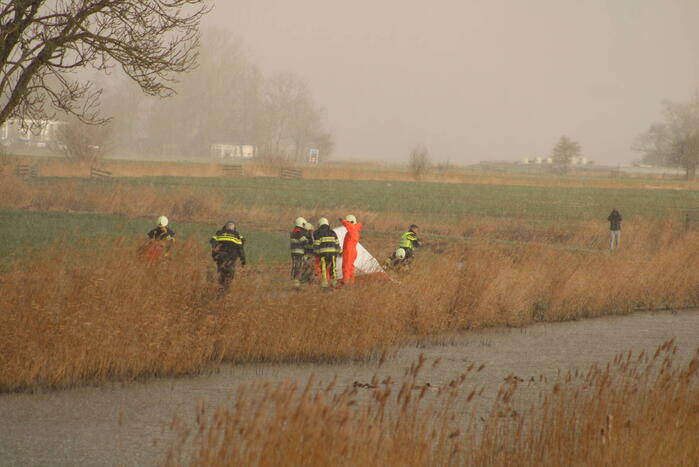 Overleden persoon aangetroffen in water