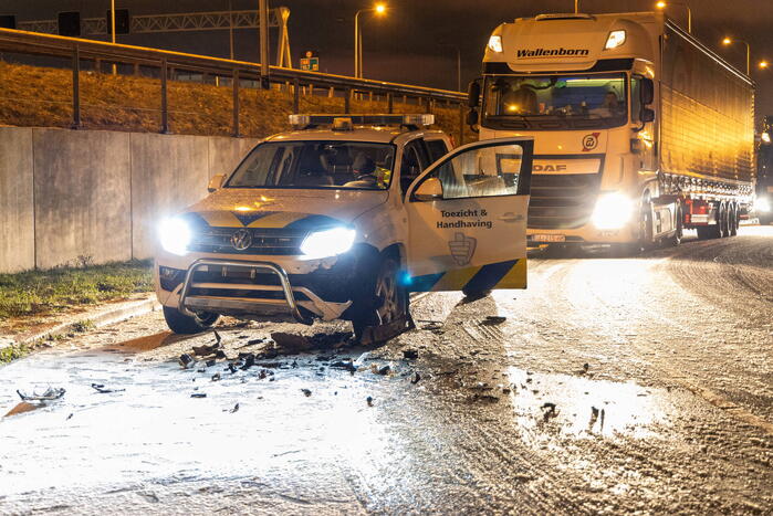 Handhavers betrokken bij ongeval door gladheid