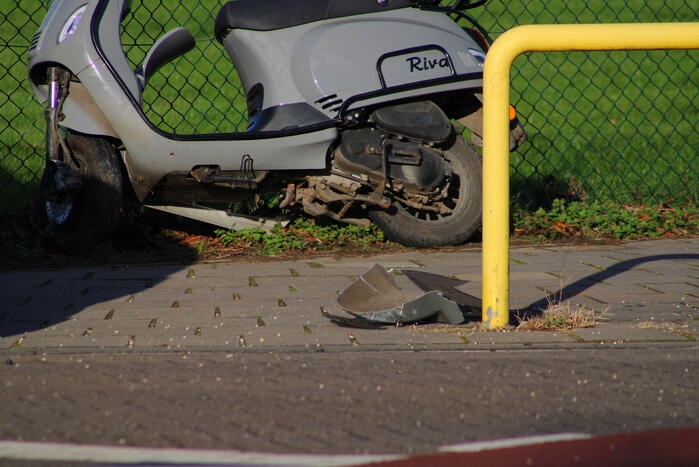 Scooterrijder gewond bij botsing met automobilist