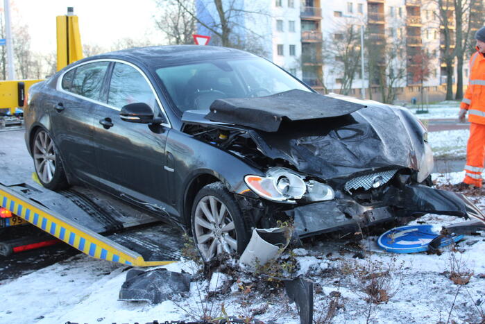 Gewonden bij ongeval op rotonde