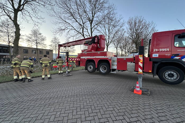 Scootmobiel raakt te water