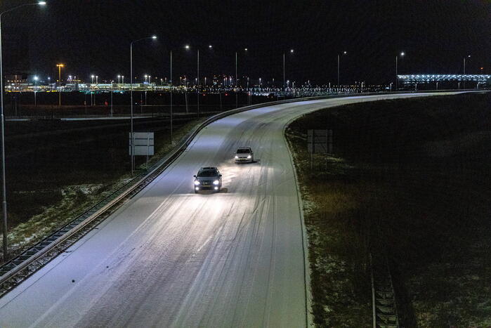 Veel files door gladheid