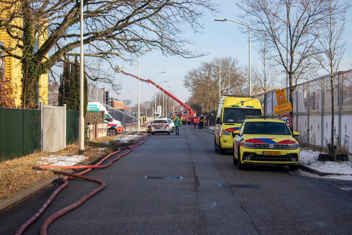 NL-alert voor grote brand in bedrijfspand