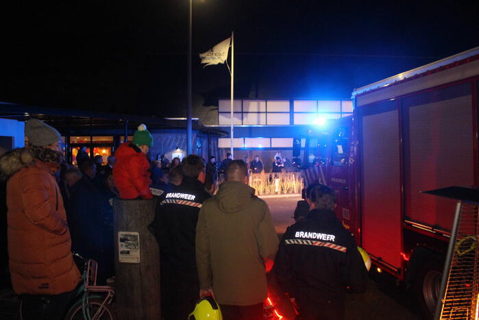 Officiële overdracht van nieuwe tankautospuit