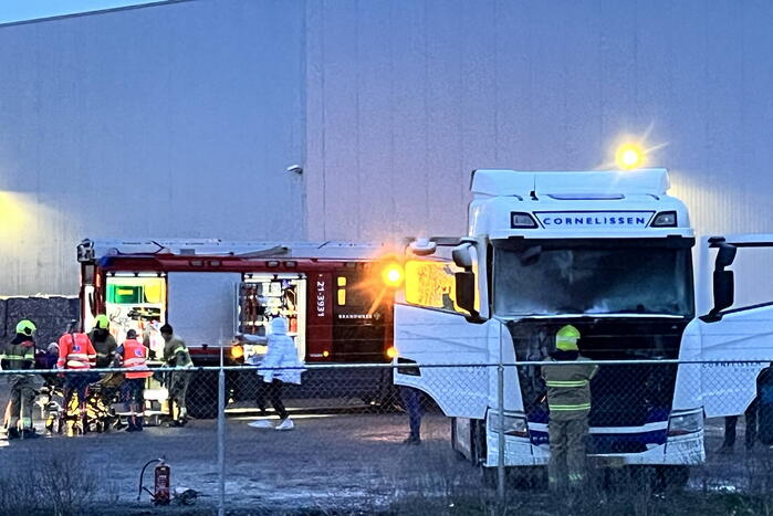 Gewonde bij brand in cabine van vrachtwagen