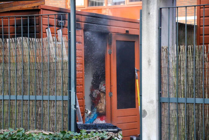 Kortsluiting veroorzaakt felle brand in schuur
