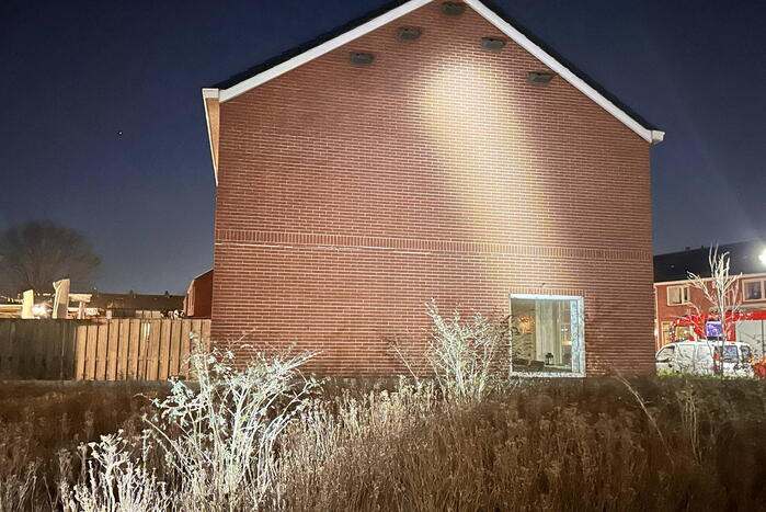 Muur van woning dreigt in te storten