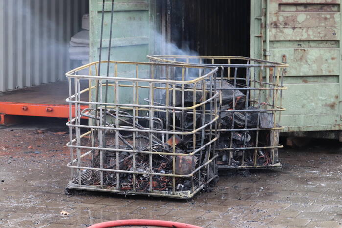 Brand in container bij milieustraat