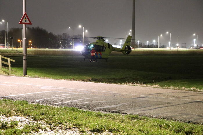 Traumahelikopter landt voor medische noodsituatie in huis