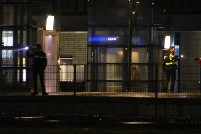 Politie lost schoten tijdens controle op treinstation