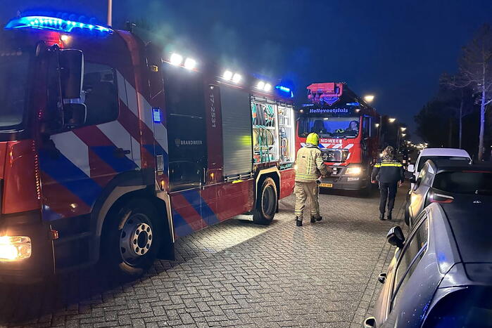 Felle uitslaande brand in een schuur achter woning