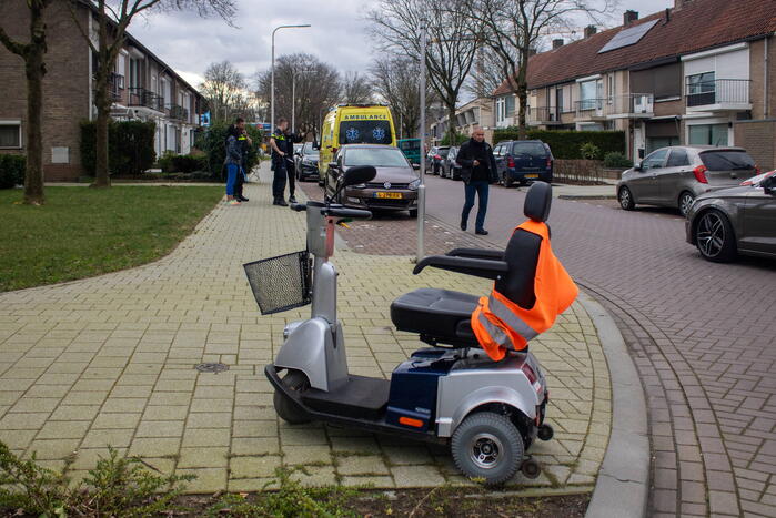 Botsing tussen scootmobiel en auto