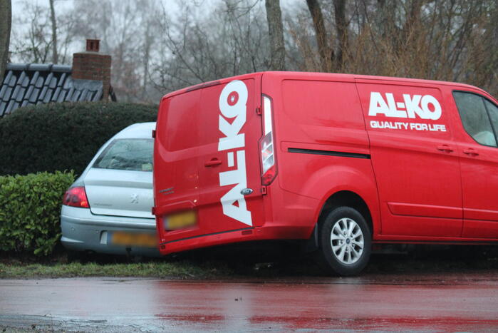 Zwaargewonde bij ongeval op kruising