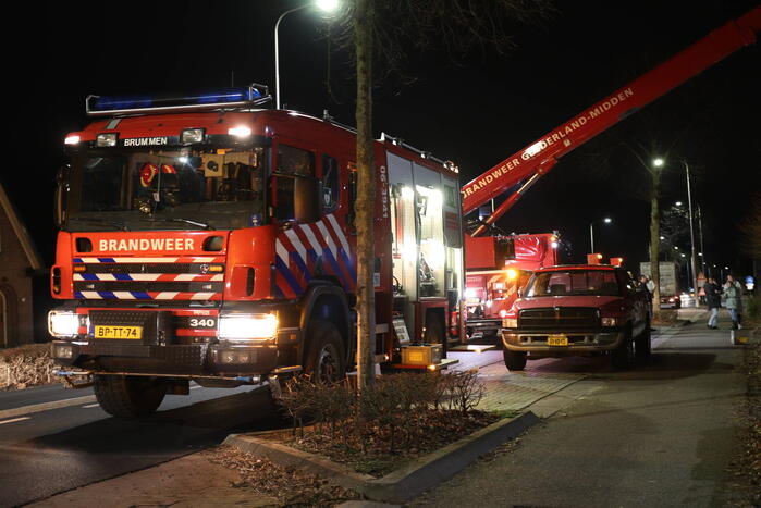 Brand in schoorsteen van vrijstaande woning