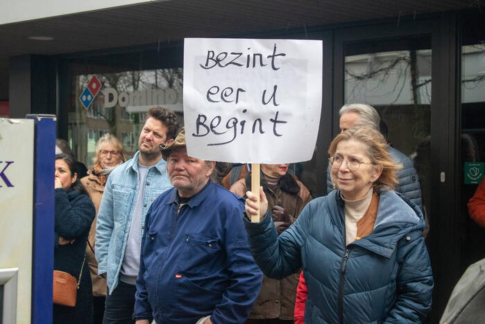 Demonstratie tegen komst coffeeshop