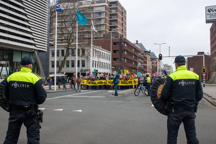 Massale politie-inzet bij demonstratie Extinction Rebellion