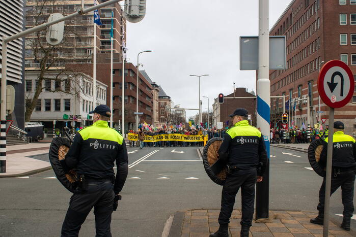 Massale politie-inzet bij demonstratie Extinction Rebellion