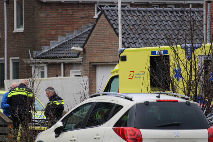 Zwaargewonde bij steekpartij in tuin