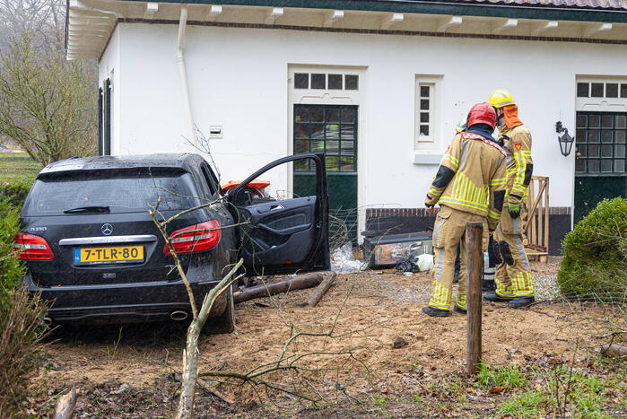 Automobilist ramt woning