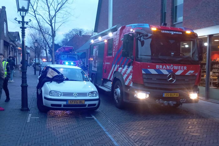 Brandweer onderzoekt cultureel centrum op brand