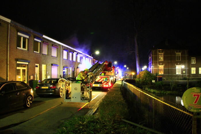 Woningen ontruimd door uitslaande brand