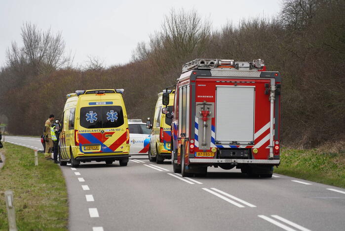 Drie gewonden bij frontale botsing