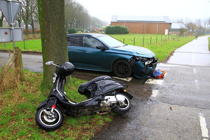 Flinke schade bij ongeval met scooter