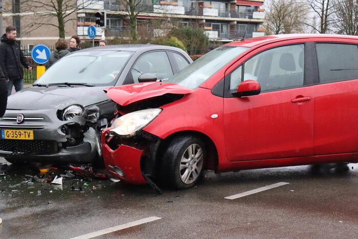 Schade na aanrijding op kruising