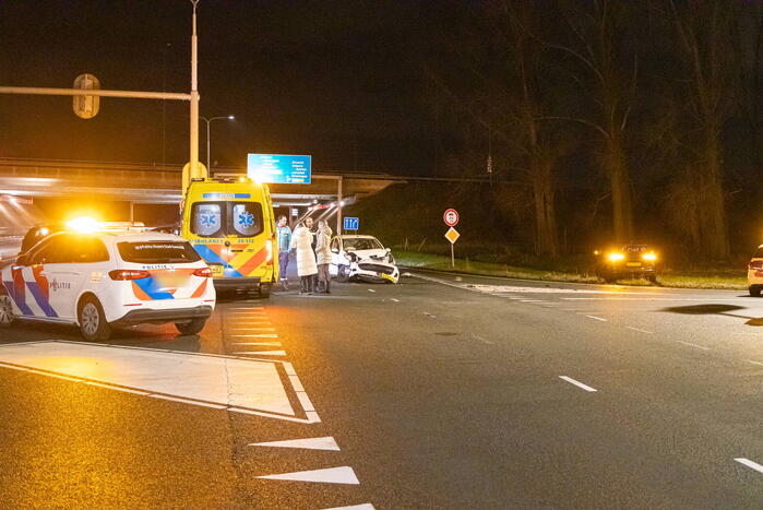 Veel schade bij botsing op kruising