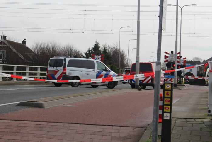 Treinverkeer gestremd en overgang gesloten na ongeval