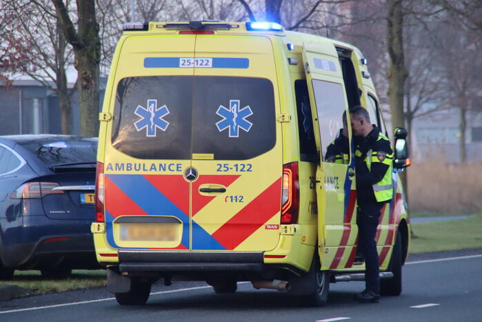 Twee automobilisten botsing op bekende kruising