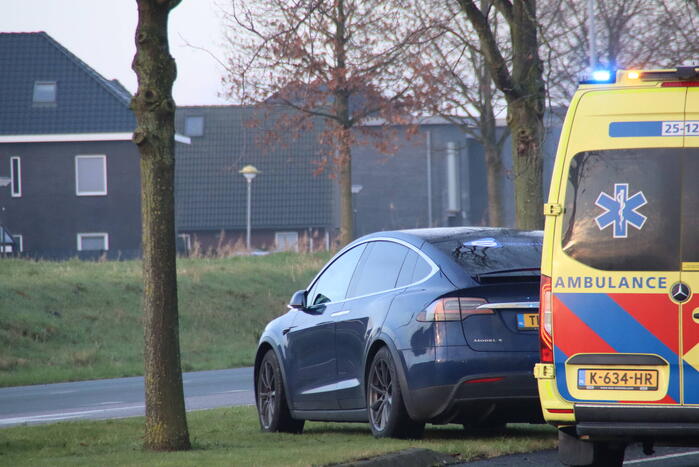 Twee automobilisten botsing op bekende kruising