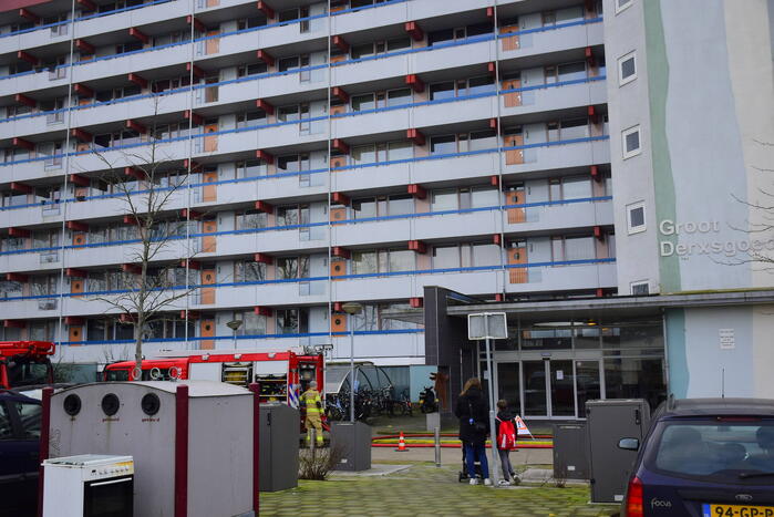 Brandweer oefent flatbrand in hoogbouw