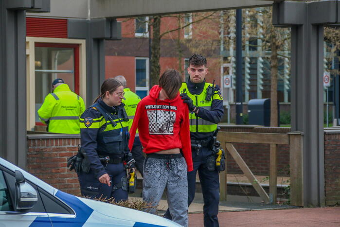 27 jarige man aangehouden in woning