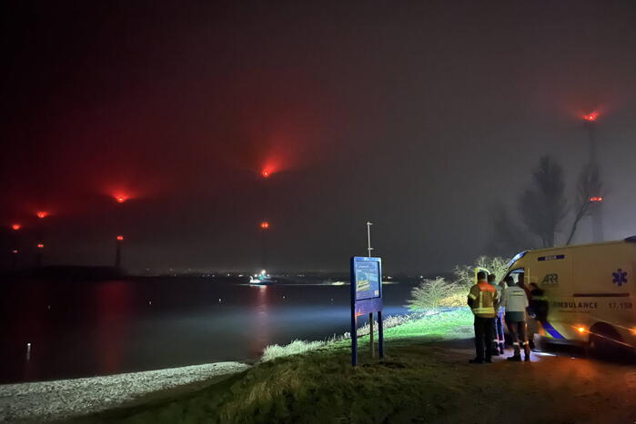 Gevonden kleding zorgt voor grote zoekactie in het water