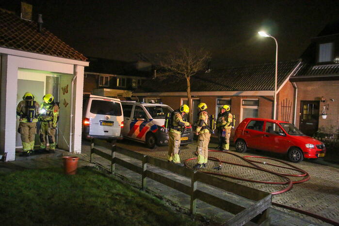Brandweer controleert woning op gaslucht